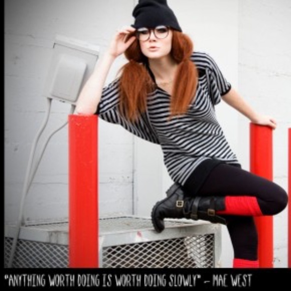 HELLZ BELLZ Born Bad Joan Jett Striped Top Sweatshirt Holiday 2008 HLZBLZ Shirt - Picture 2 of 14